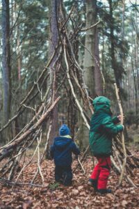 Read more about the article Simple Nature Activities for Homeschooling: Outdoor Learning Ideas for Every Season
